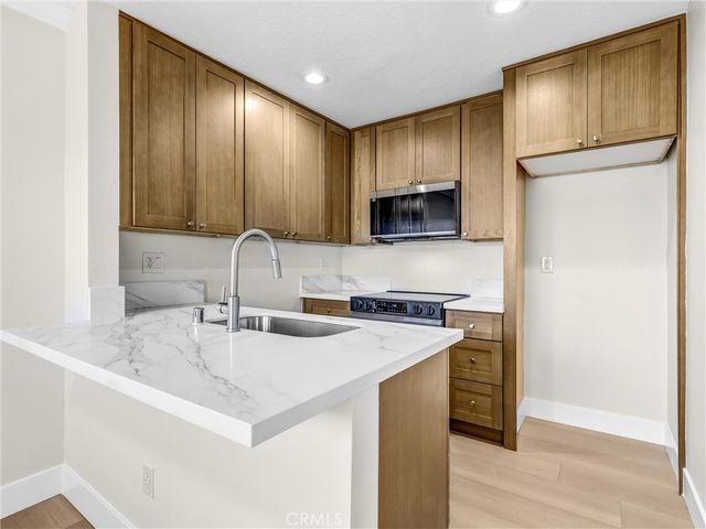 5530 Ackerfield Avenue 210, Long Beach, CA 90805