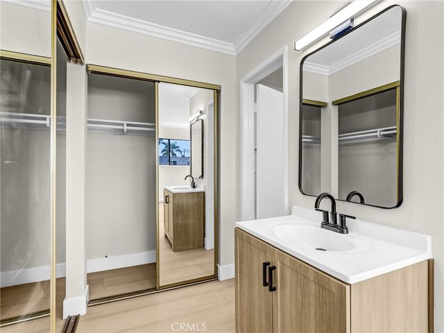 5530 Ackerfield Avenue 210, Long Beach, CA 90805