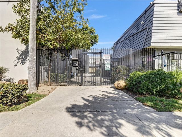 5530 Ackerfield Avenue 210, Long Beach, CA 90805