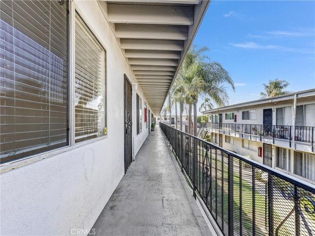 5530 Ackerfield Avenue 210, Long Beach, CA 90805