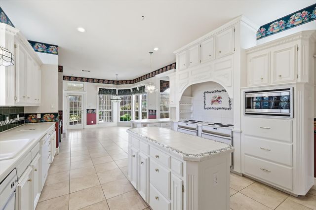 2822 Timber Crest Lane, Highland Village, TX 75077