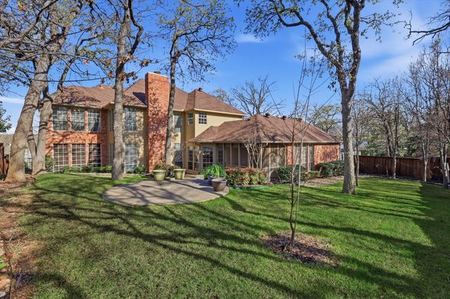 2822 Timber Crest Lane, Highland Village, TX 75077