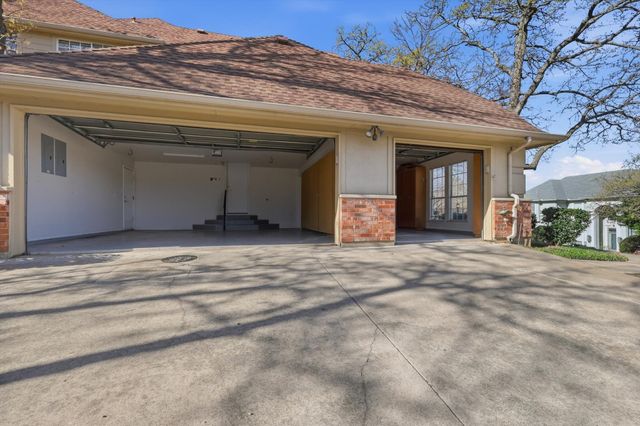 2822 Timber Crest Lane, Highland Village, TX 75077