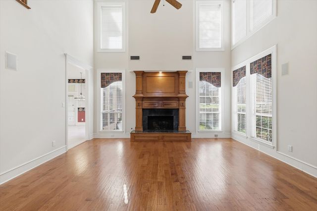 2822 Timber Crest Lane, Highland Village, TX 75077