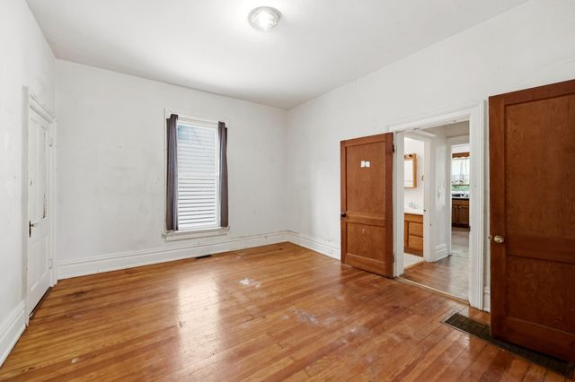 1215 High Street, Paris, KY 40361
