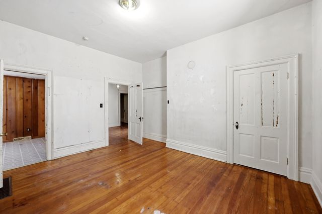 1215 High Street, Paris, KY 40361