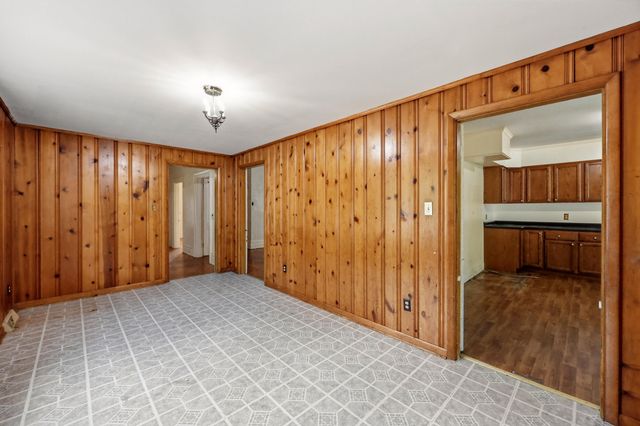 1215 High Street, Paris, KY 40361