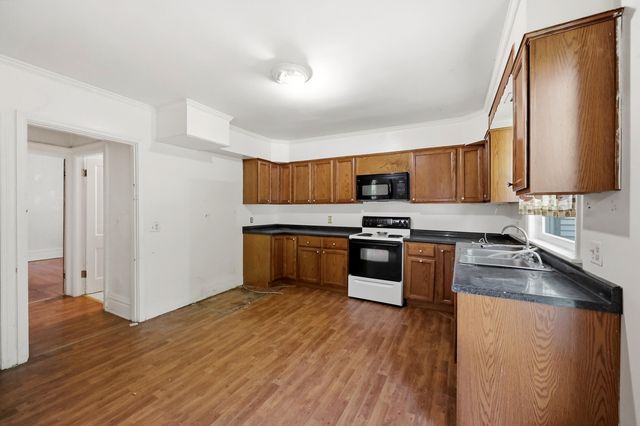 1215 High Street, Paris, KY 40361