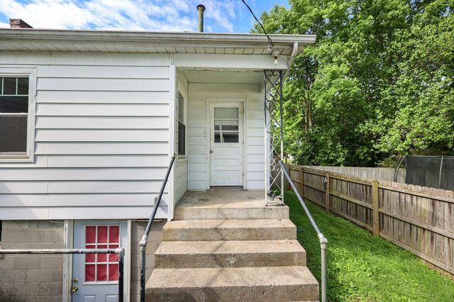 1215 High Street, Paris, KY 40361