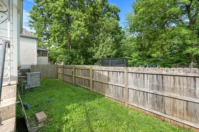 1215 High Street, Paris, KY 40361