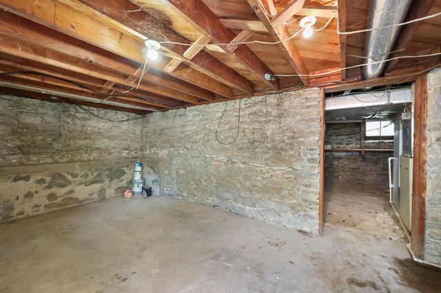 1215 High Street, Paris, KY 40361
