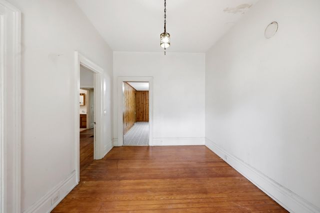1215 High Street, Paris, KY 40361
