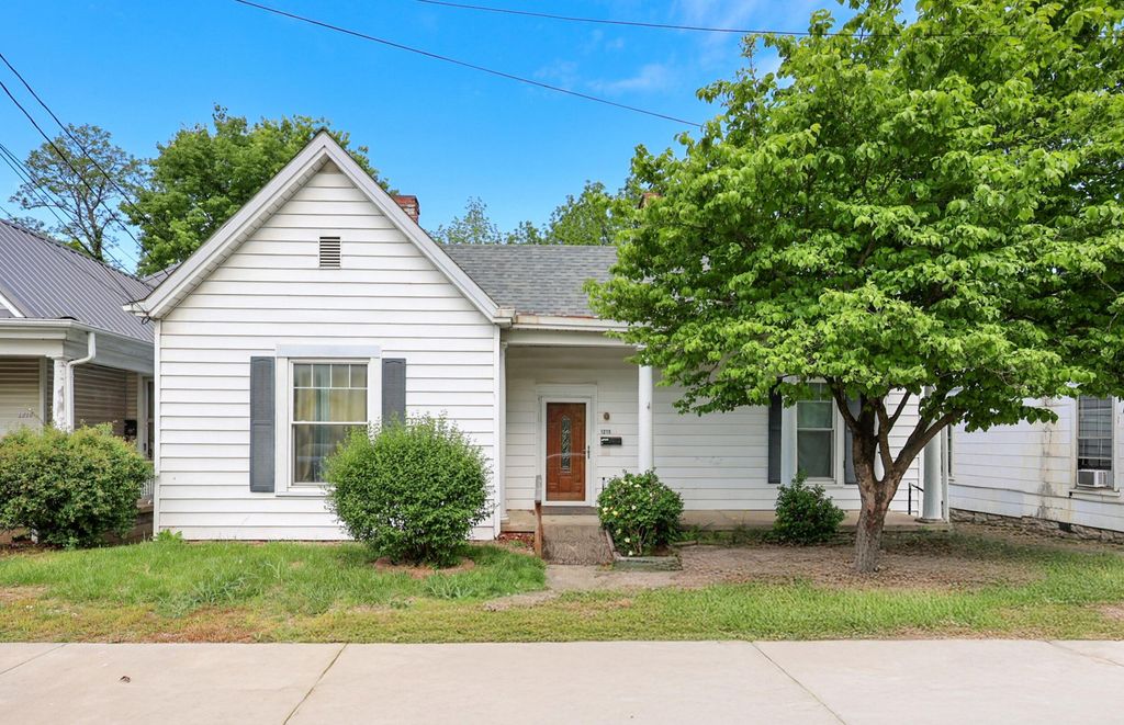 1215 High Street, Paris, KY 40361