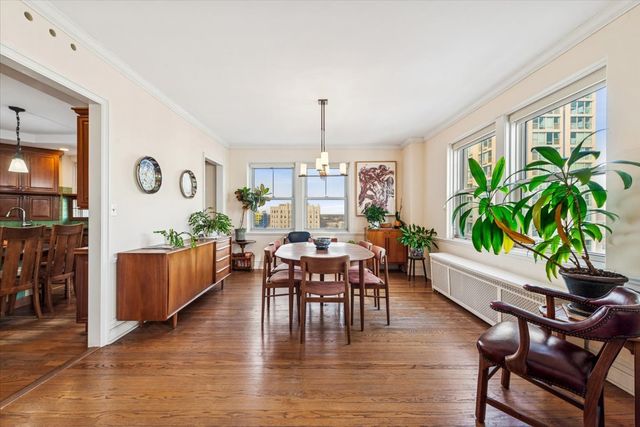 5555 N SHERIDAN Road 1011, Chicago, IL 60640