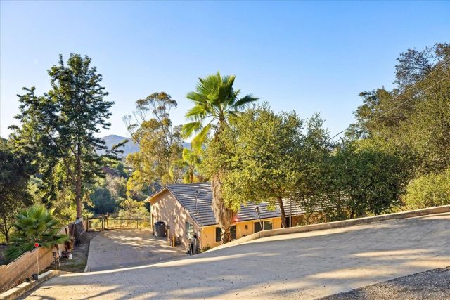 1714 Foss Rd, Alpine, CA 91901