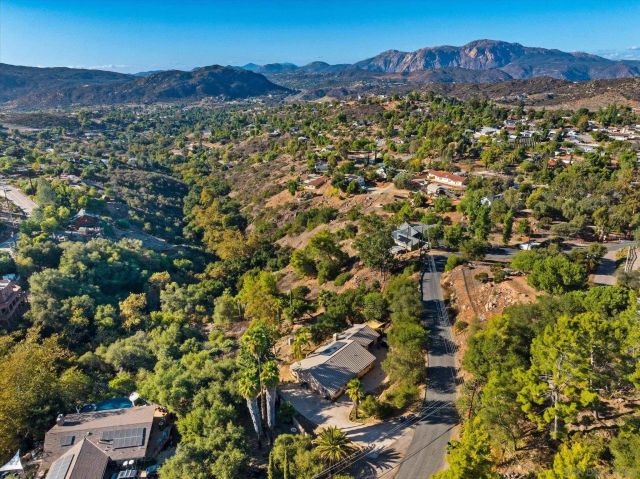 1714 Foss Rd, Alpine, CA 91901