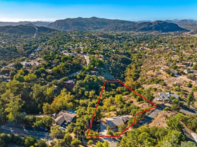 1714 Foss Rd, Alpine, CA 91901