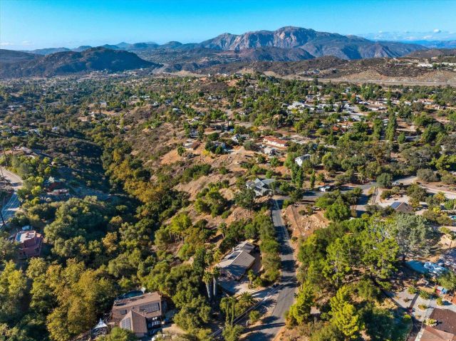 1714 Foss Rd, Alpine, CA 91901