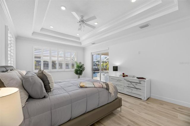 994 SIGNET DRIVE, Apollo Beach, FL 33572