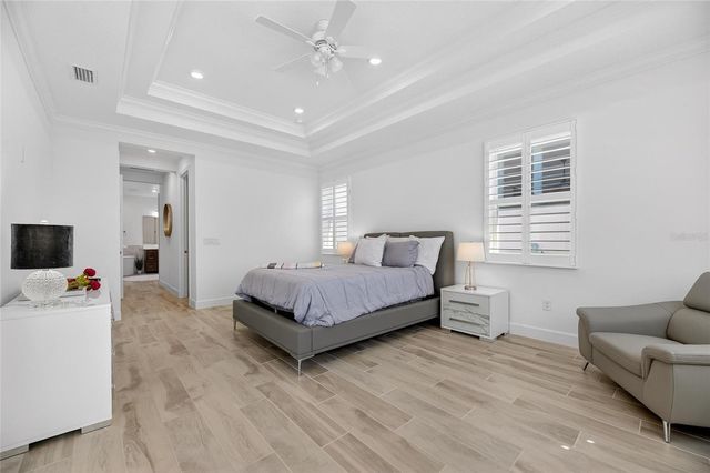 994 SIGNET DRIVE, Apollo Beach, FL 33572