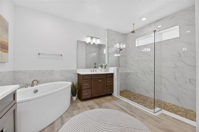 994 SIGNET DRIVE, Apollo Beach, FL 33572