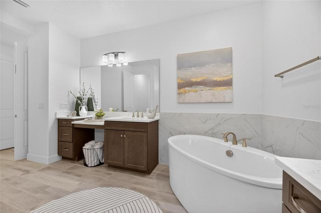 994 SIGNET DRIVE, Apollo Beach, FL 33572