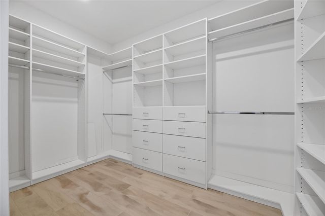 994 SIGNET DRIVE, Apollo Beach, FL 33572