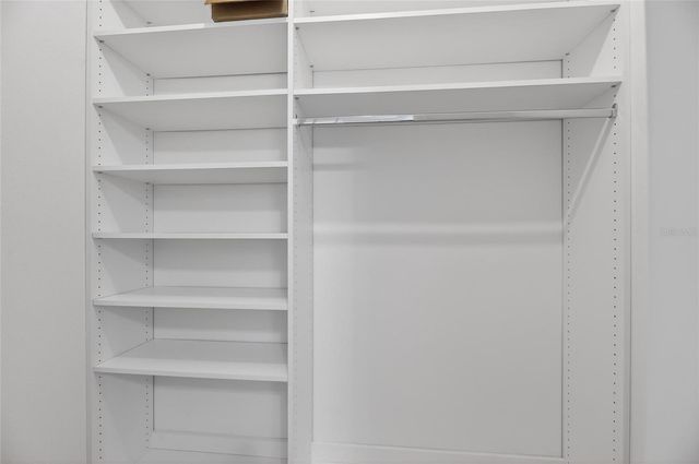 994 SIGNET DRIVE, Apollo Beach, FL 33572