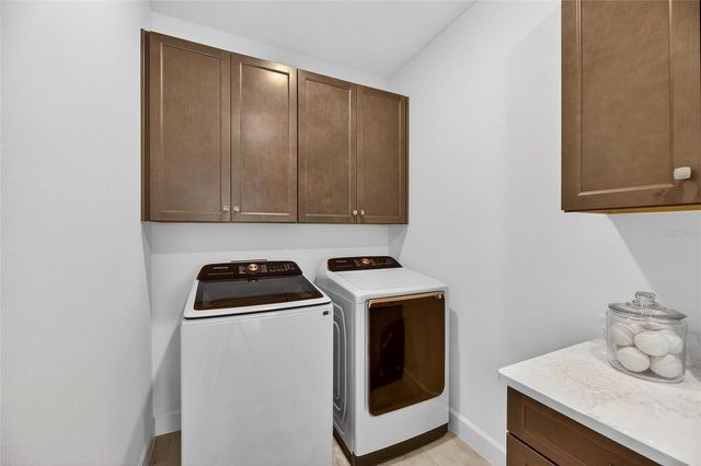 994 SIGNET DRIVE, Apollo Beach, FL 33572