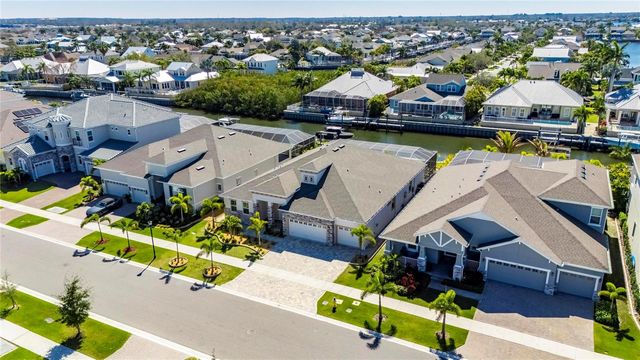 994 SIGNET DRIVE, Apollo Beach, FL 33572