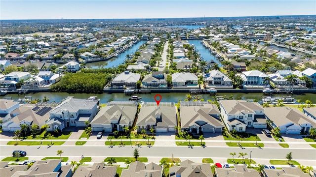 994 SIGNET DRIVE, Apollo Beach, FL 33572