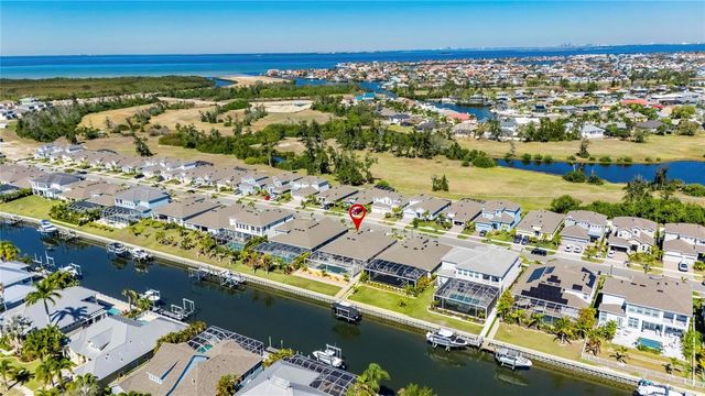 994 SIGNET DRIVE, Apollo Beach, FL 33572