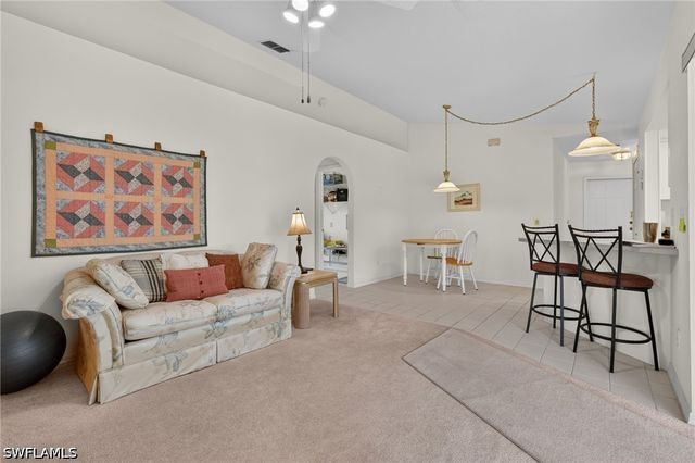 5184 Harrogate CT, Naples, FL 34112