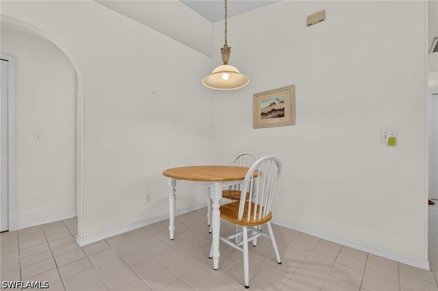 5184 Harrogate CT, Naples, FL 34112