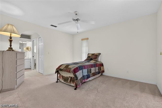 5184 Harrogate CT, Naples, FL 34112