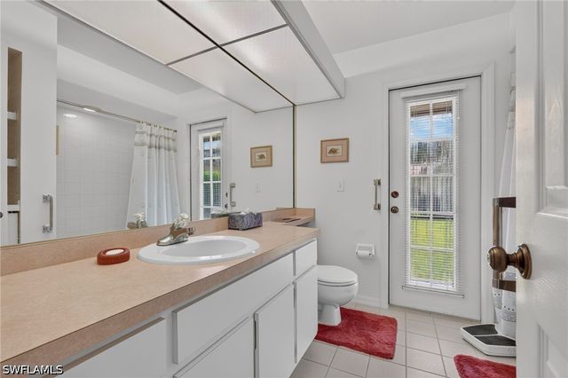 5184 Harrogate CT, Naples, FL 34112