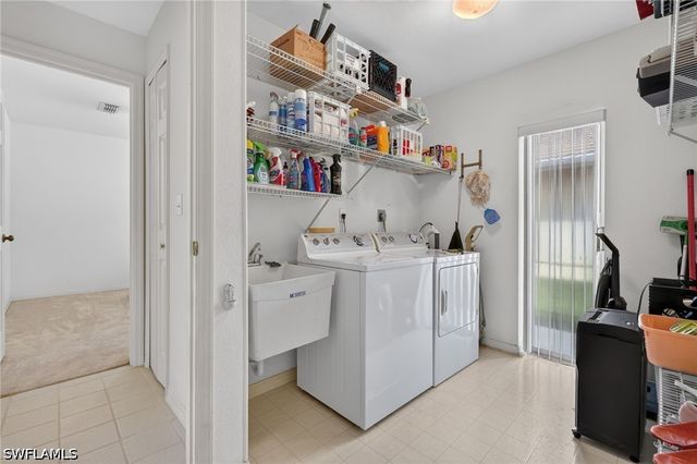 5184 Harrogate CT, Naples, FL 34112