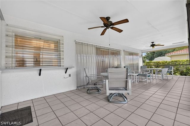 5184 Harrogate CT, Naples, FL 34112