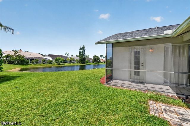 5184 Harrogate CT, Naples, FL 34112