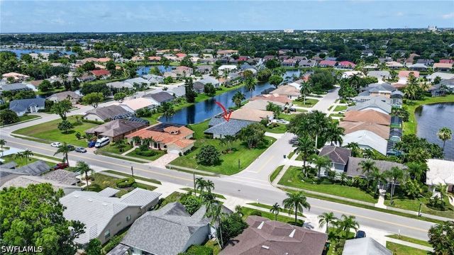 5184 Harrogate CT, Naples, FL 34112