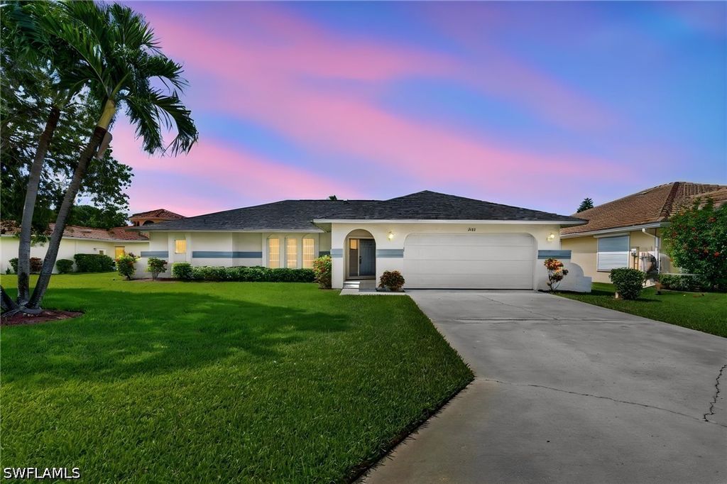 5184 Harrogate CT, Naples, FL 34112