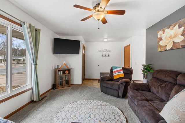 1011 PORT ROAD, Port Edwards, WI 54469