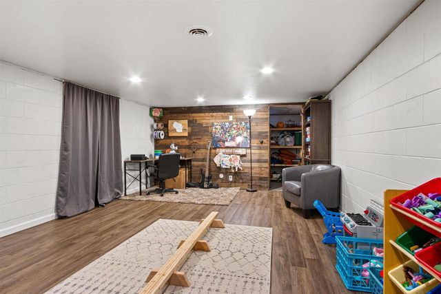 1011 PORT ROAD, Port Edwards, WI 54469