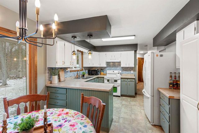 1011 PORT ROAD, Port Edwards, WI 54469