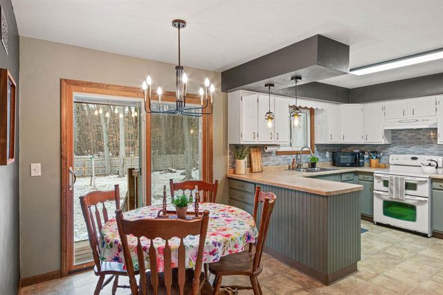 1011 PORT ROAD, Port Edwards, WI 54469