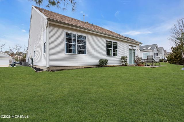 106 Briarwood Drive, Little Egg Harbor, NJ 08087