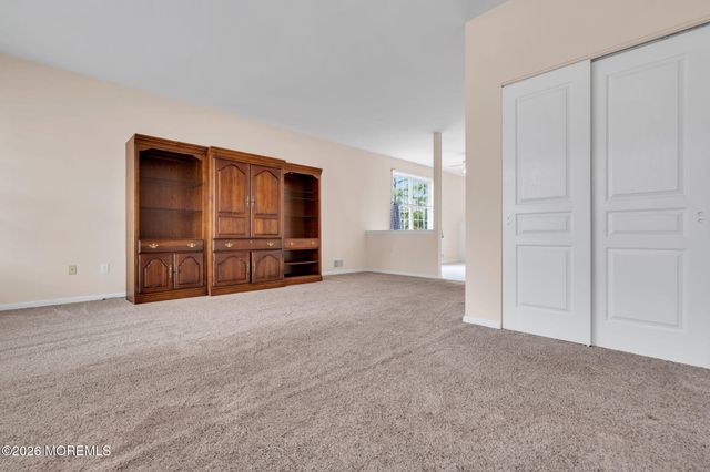 106 Briarwood Drive, Little Egg Harbor, NJ 08087