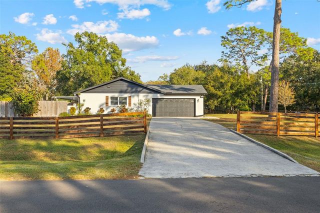 7811 PINEVIEW DRIVE, Odessa, FL 33556