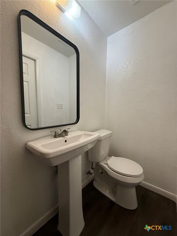 908 Wells Street, Killeen, TX 76541