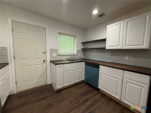 908 Wells Street, Killeen, TX 76541
